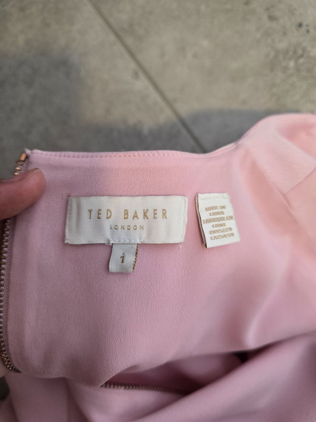 Ted Baker Chemisiers: Damen Bluse Ted Baker Neu – Neuf (Voir description) à Heerbrugg par Lulu022020 2