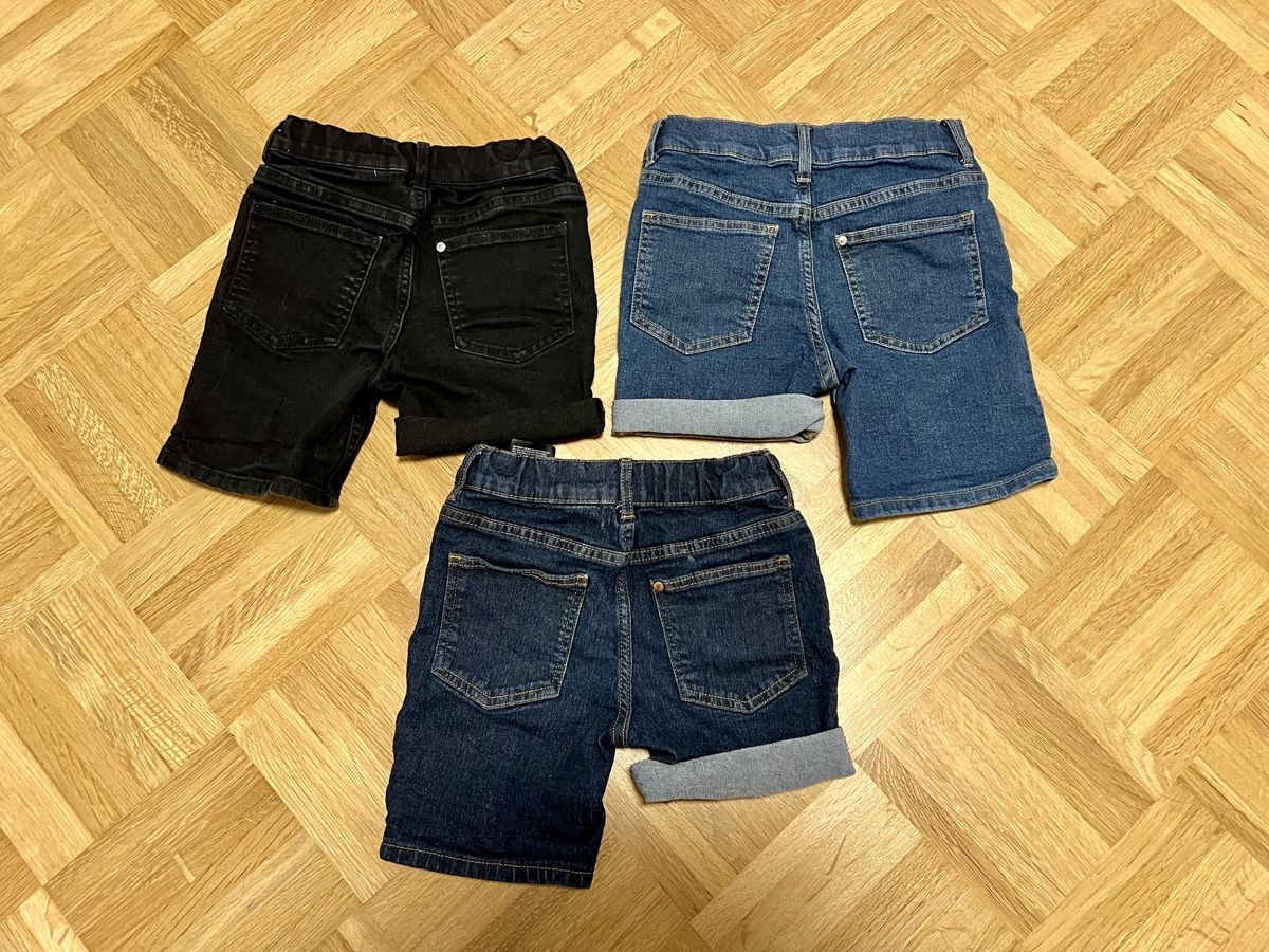 H&M Lotti & Set di vestiti: 5x H&M Stretch Shorts 104 – Usato da Lupsingen venduto da Aniorek 2