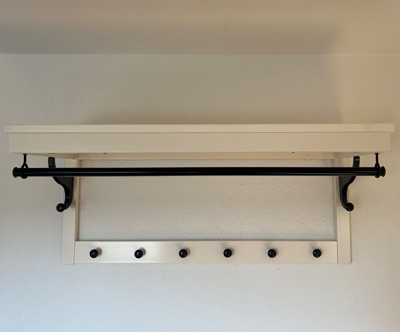 Ikea Guardaroba: Ikea Hemnes Hutablage – Usato da St. Gallen venduto da mic_rmq8