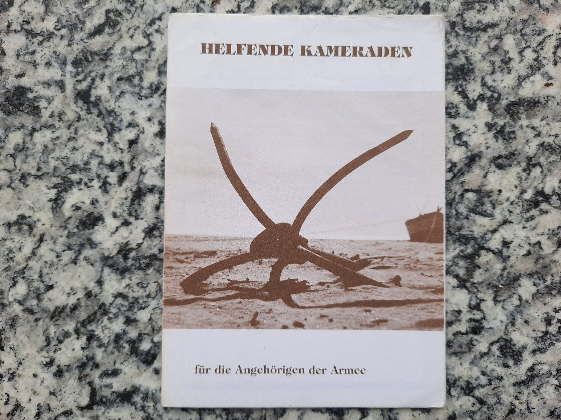 Libri: Helfende Kameraden – Usato da Ruswil venduto da Sammlergeist