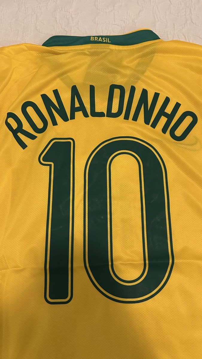 Leibchen & Hosen: Brasil 2006 WC - Ronaldinho 10 – Neu (gemäss Beschreibung) aus Oberrieden von jon_5cl2