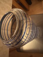 Diese wunderschöne Vase 28cm hoch ist in sehr gutem Zustand.