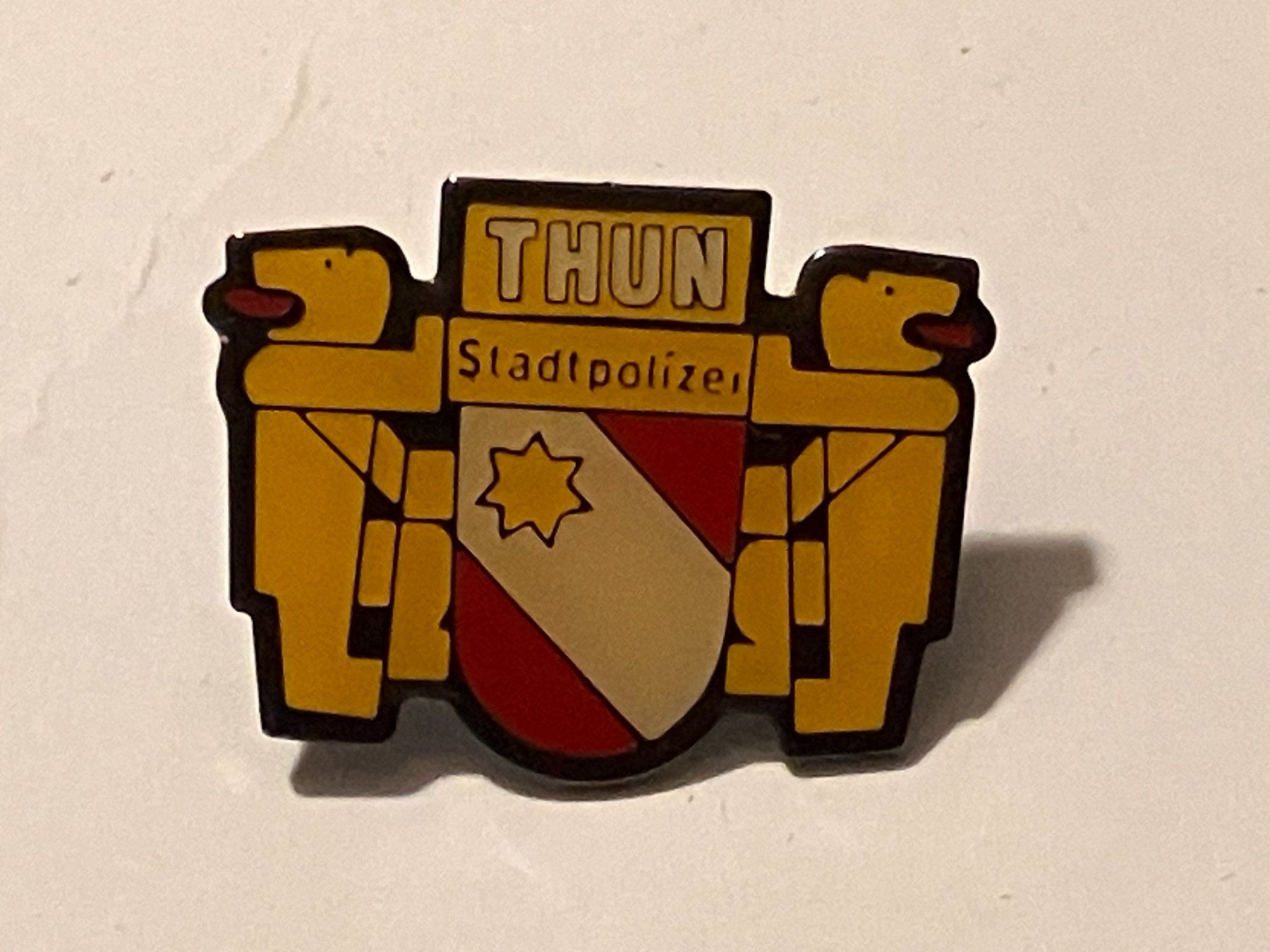 Placchette & Badge: 1 Pin Thun Stadtpolizei – Usato da Basel venduto da djwwpp