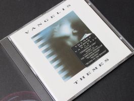 VANGELIS - THEMES - THE BEST OF VANGELIS CD 1989