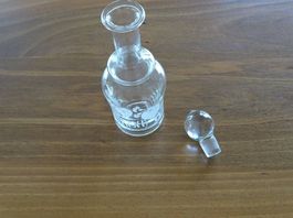 Karaffe mit Glasstopfen