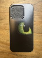 iPhone 15 Pro Hülle - Schwarzes Design mit Ohnezahn‘s Auge