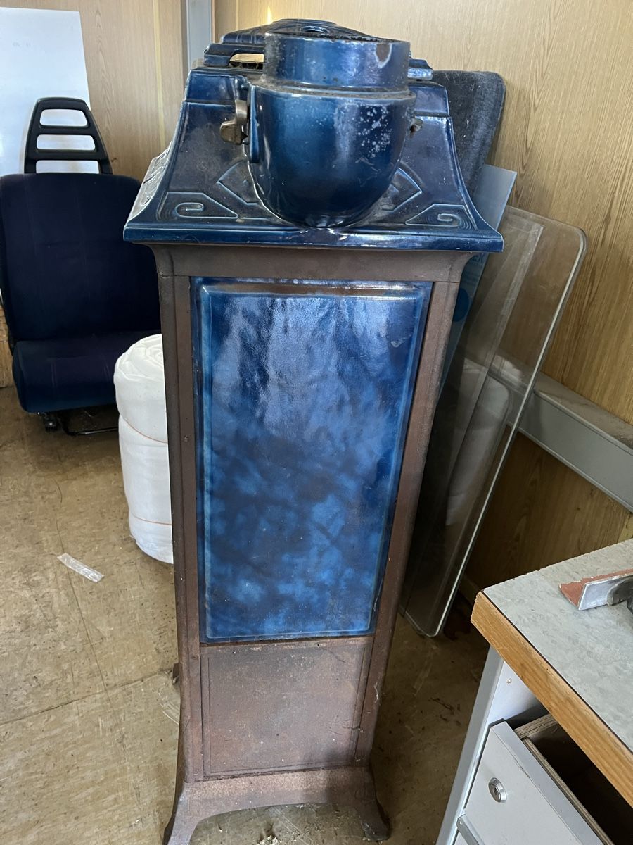 Altri mobili d'antiquariato: Kachelofen blau antik – Usato da Aarberg venduto da Jakaro 6