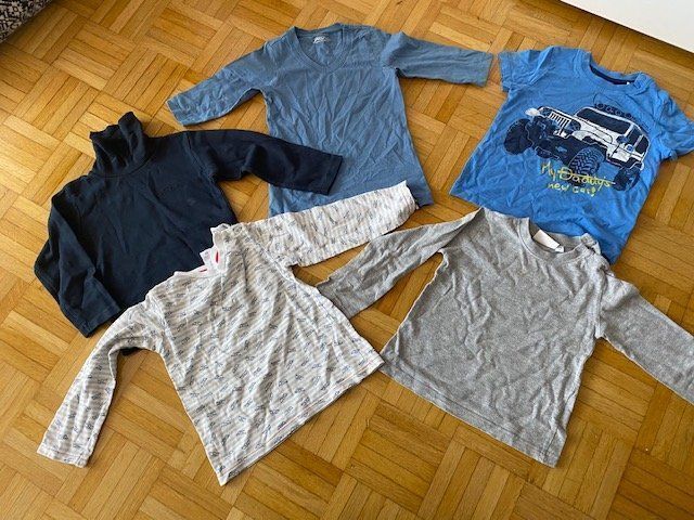 Kleiderpakete & -sets: Kleiderpaket 14-teilig Junge Gr. 92 – Gebraucht aus Emmen von Aribini 1