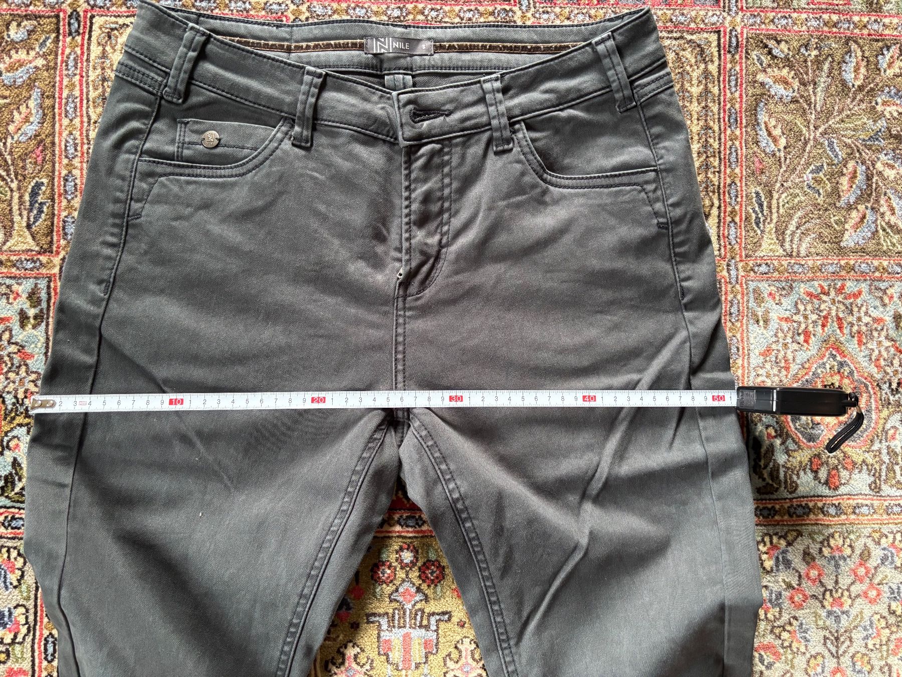 Nile Hosen: Pantalon Nile – Gebraucht aus Avry-devant-Pont von Griotte01 3