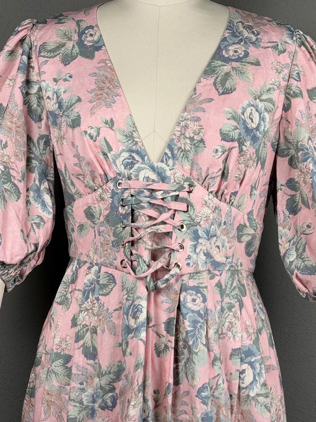 Zimmermann Vestiti: Zimmermann Kleid 3 – Usato da Küsnacht ZH venduto da leo_booth 1
