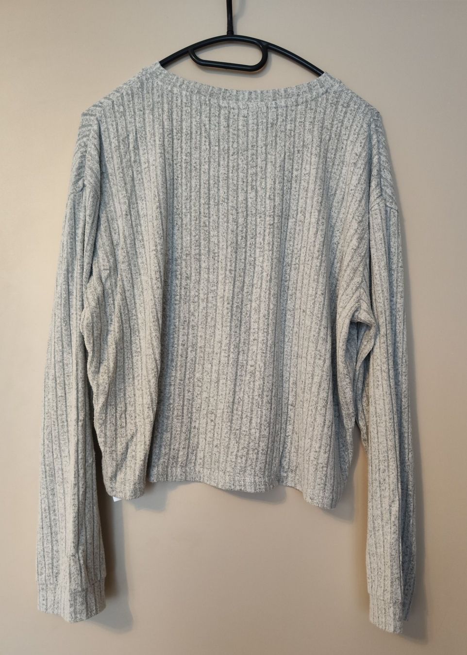 Pulls & Sweat-shirts: Pullover Cropped gr. 44/46 – Neuf (Voir description) à Reinach BL par chilller92 1