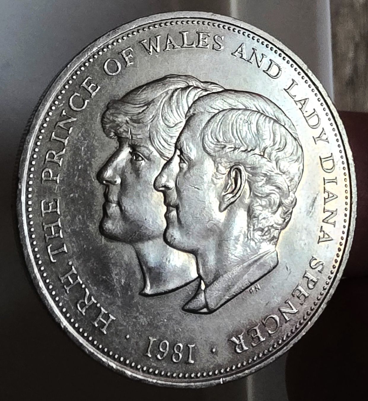 Alle Münzen: GROSSBRITANNIEN 25 NEW PENCE 1981 – Gebraucht aus winterthur von CoinPassion