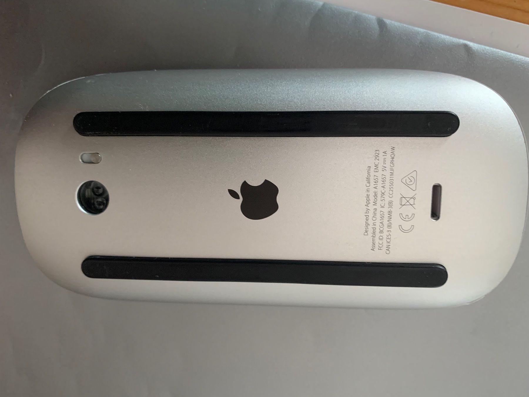 Apple Maus: Apple Magic Mouse 2 weiss ohne Kabel – Gebraucht aus Nunningen von mochflo 2