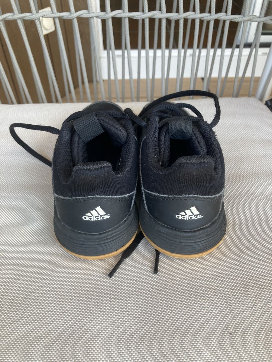Adidas Scarpe per ragazzi: Adidas Hallenschuh Gr 30 – Usato da Walchwil venduto da LJS1982 3