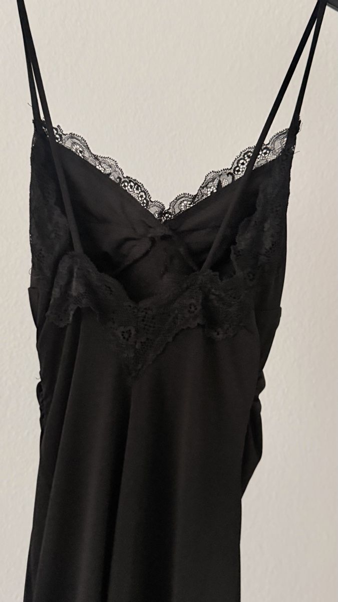 Bershka Robes et jupes: schwarzes Kleid Bershka XS – D'occasion à Wallisellen par ale_277q 3