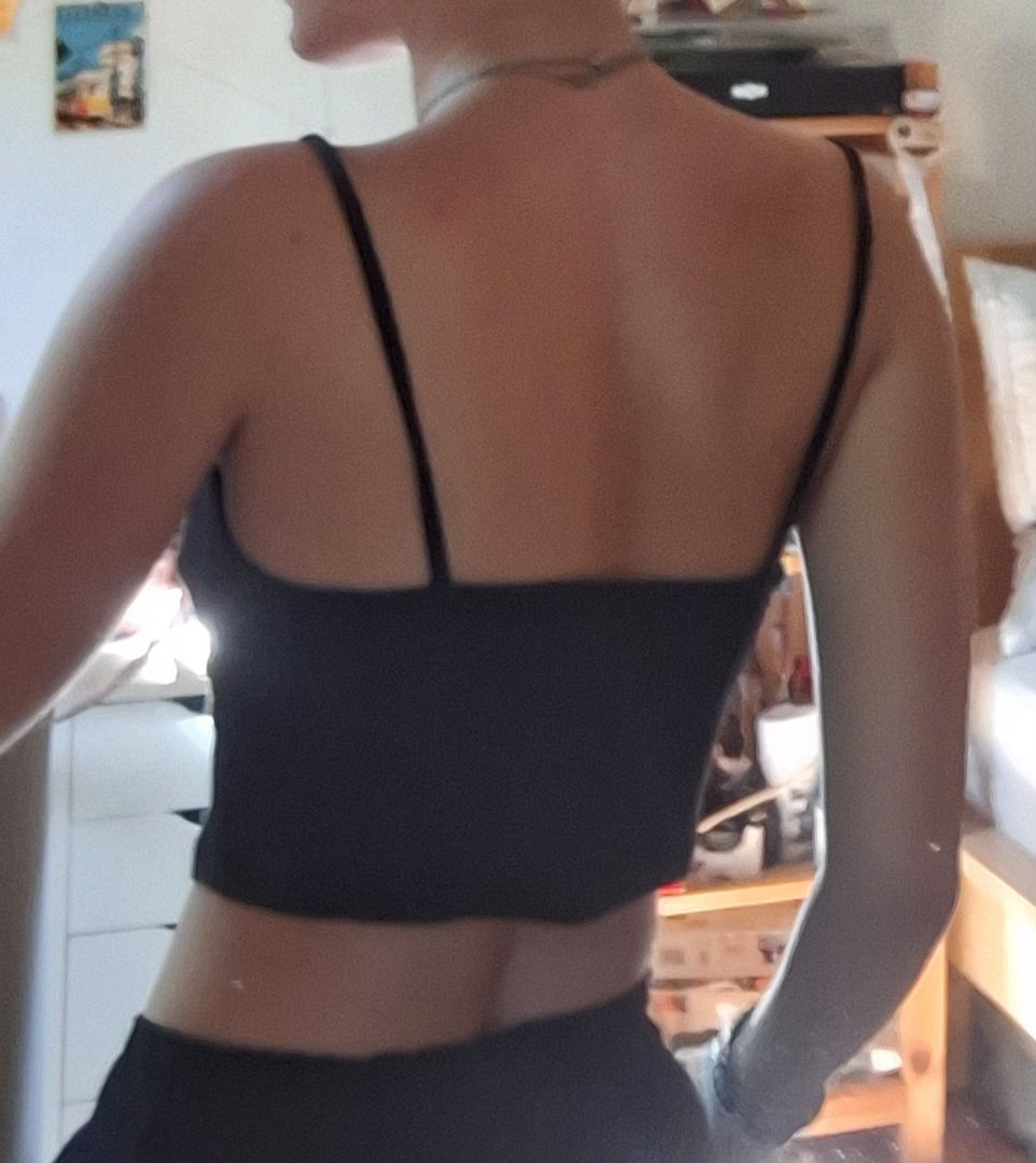 Tops: crop top noir  – Gebraucht aus Genève von Lydidi 1