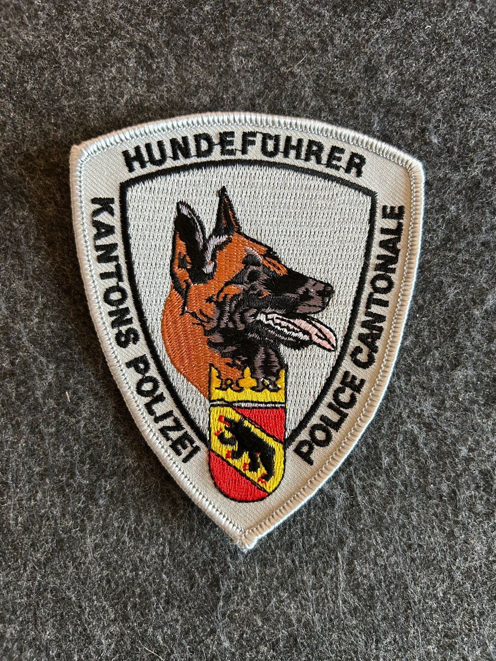 Placchette & Badge: Patch, BE, Hundeführer Kantonspolizei / Police Cantonale – Usato da Berikon venduto da DGC-1995