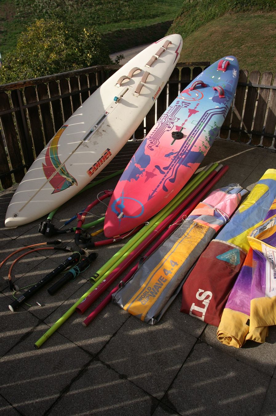 Surfboards & Schwimmbrette: Windsurfausrüstung Surfbrett Windsurfing SUP – Gebraucht aus Jona von hope37 1