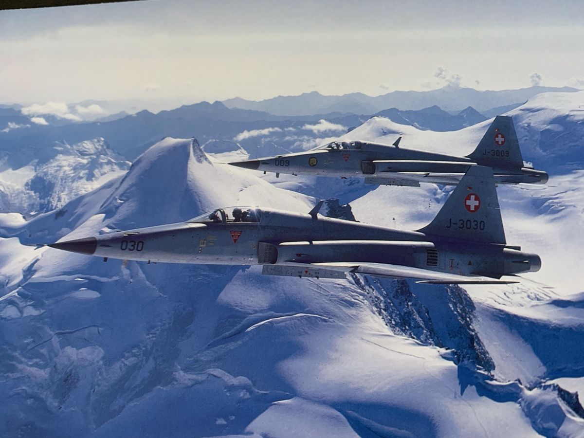 Foto & Immagini: Print einer Patrouille Tiger F-5 der Schweizer Luftwaffe – Usato da Esslingen venduto da Gargamel011 2
