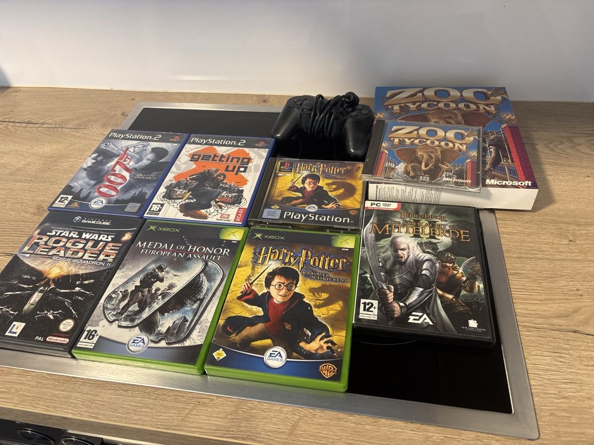 Giochi: Div. Spiele für verschiedene Konsolen + Ein Ps2 Controller – Usato da Oberengstringen venduto da Djuk.95
