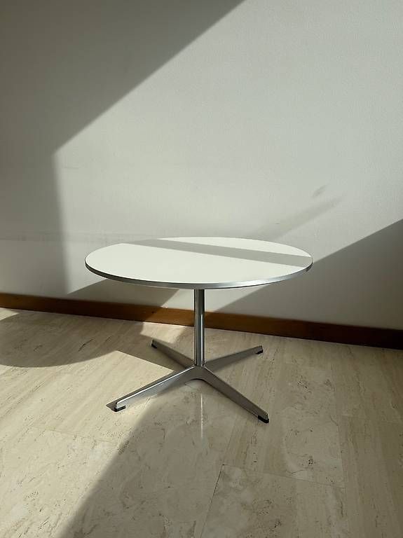 Tische: Fritz Hansen Supercircular Tavolini x2  Design Danese – Gebraucht aus Montagnola von Mkico 3