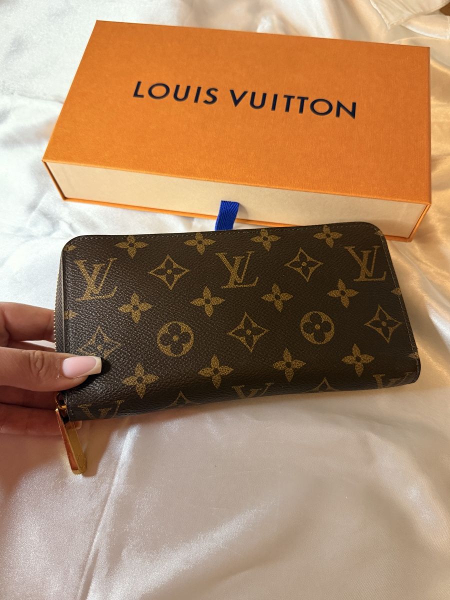 Louis Vuitton Portafogli: Portefeuille Louis Vuitton – Nuovo (secondo la descrizione) da Le Lignon venduto da Ana2831 2