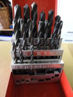 METALLBOHRER MIT METALLKASTE, KONVOLUT PAKET 6