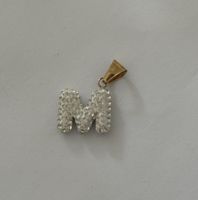 Pendentif lettre M strass or jaune véritable 