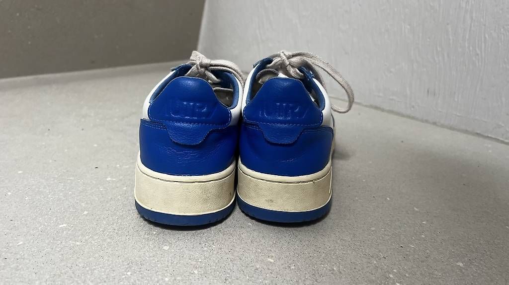 Scarpe da uomo: Chaussures de la marque Autry  – Usato da Arzier-Le Muids venduto da mon_6ln8 2