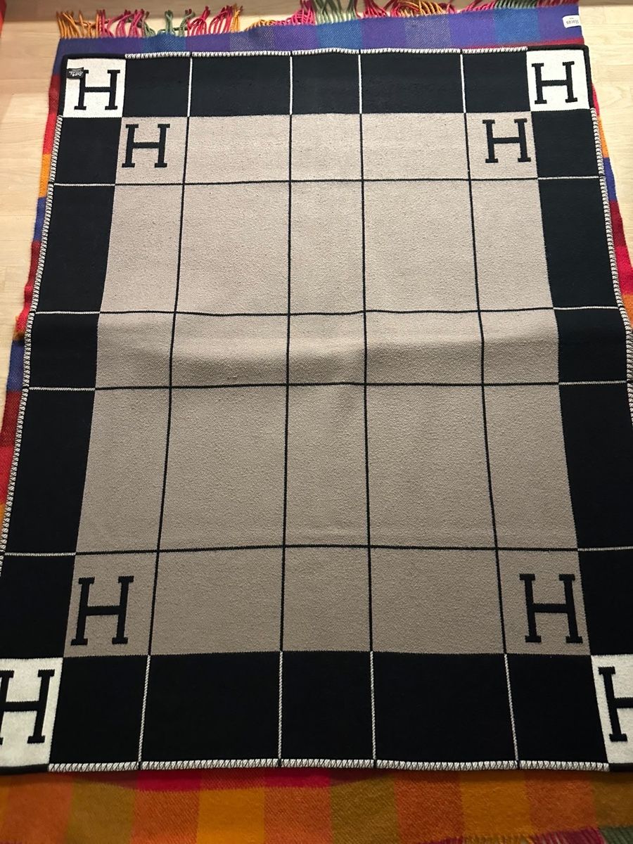 Hermès Coperte: Hermès Avalon Wolldecke – Usato da Binningen venduto da Yuliya15 3