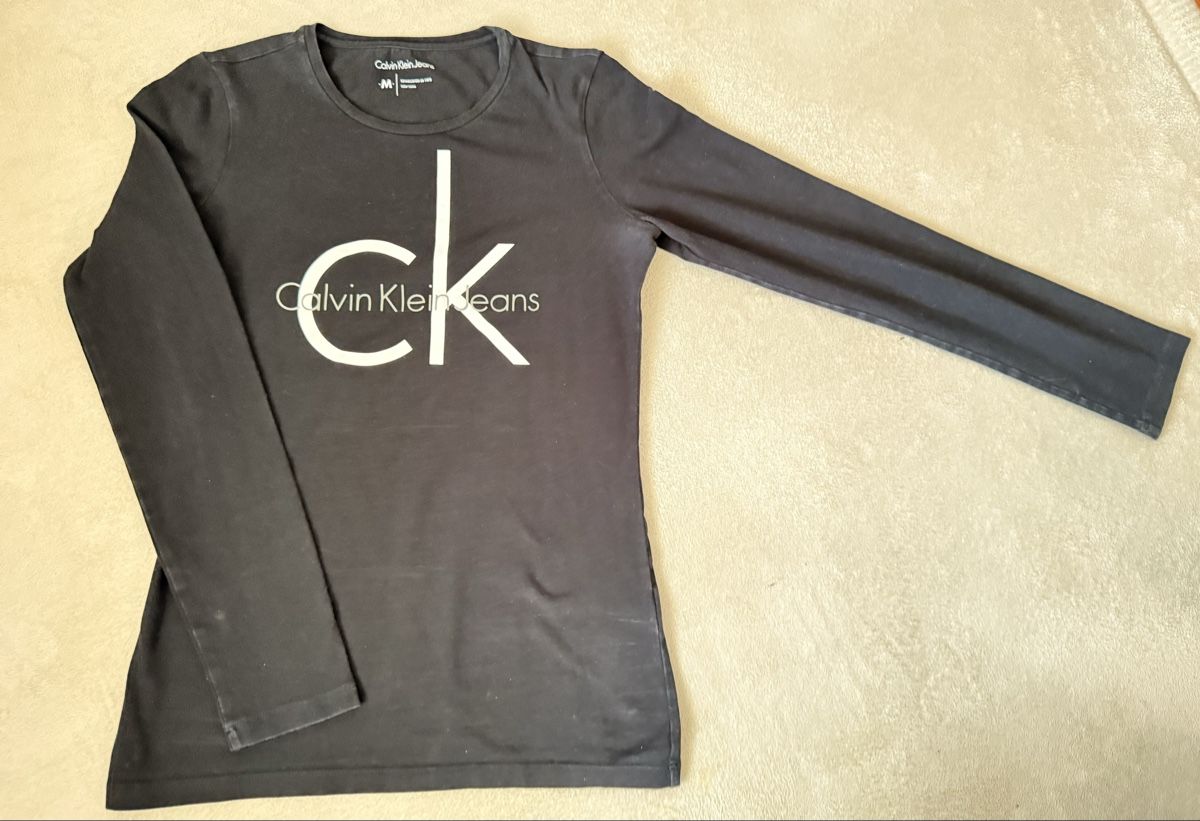 Calvin Klein T-shirt: Calvin Klein Jeans / Langarmshirt / Black / Gr. M – Nuovo (secondo la descrizione) da Basel venduto da AninaAti