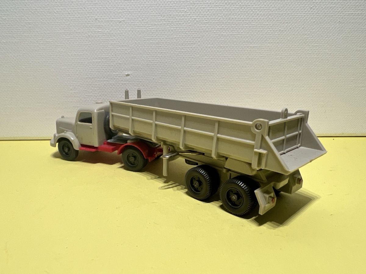 Wiking Modellini d'auto: Wiking Hinterkipper MB 3500 1/87 – Nuovo (secondo la descrizione) da Weinfelden venduto da Kammerflimmern 1