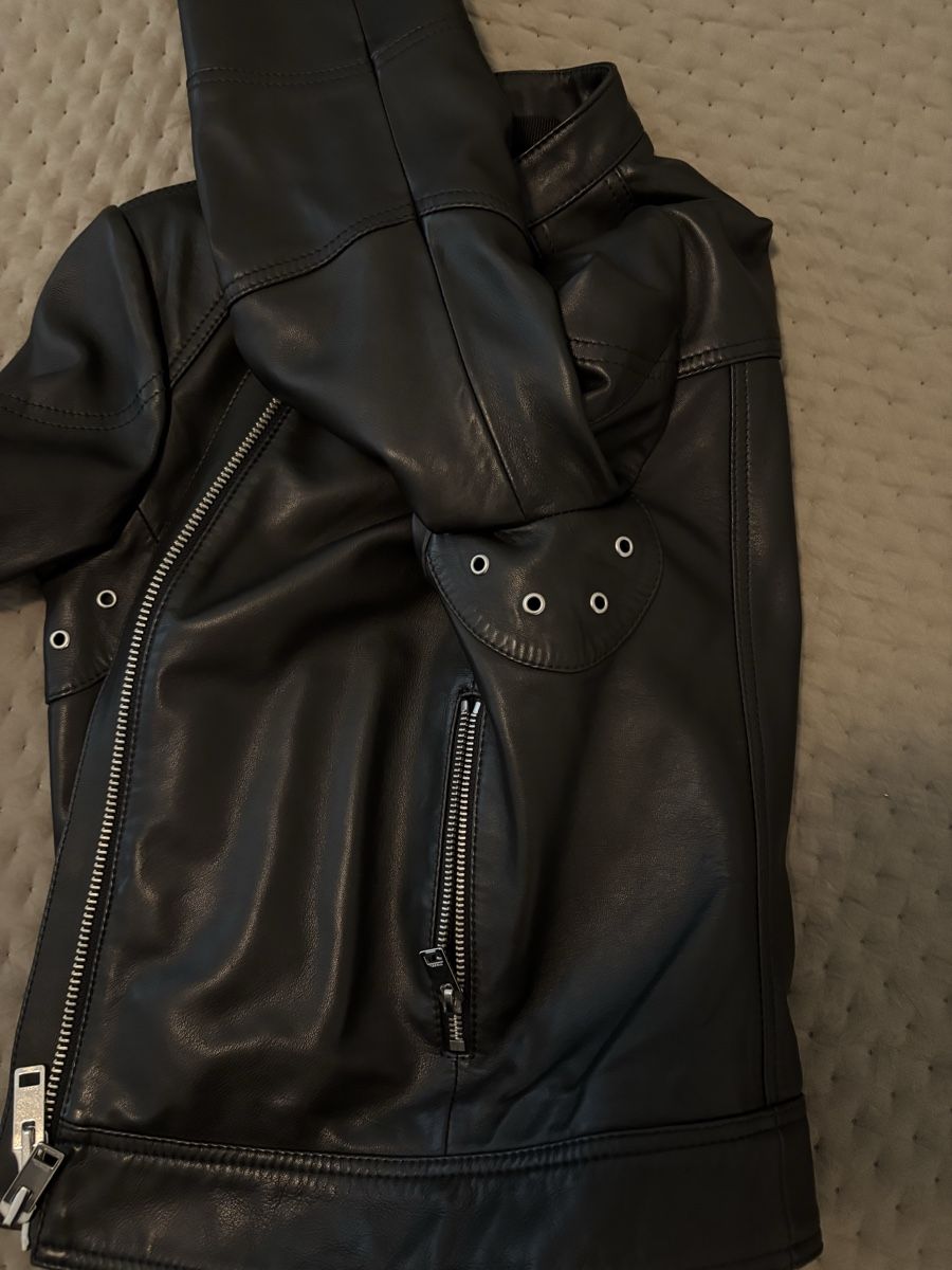 Diesel Giacche: Diesel Leather Jacket - Size M - Like New – Nuovo (secondo la descrizione) da Lutry venduto da jul_j2lg 5