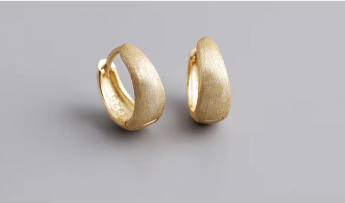 Ohrringe & -stecker: Small 925 silver hoops. Gold plated. 9 mm Size. – Neu (gemäss Beschreibung) aus Dübendorf von S1973E