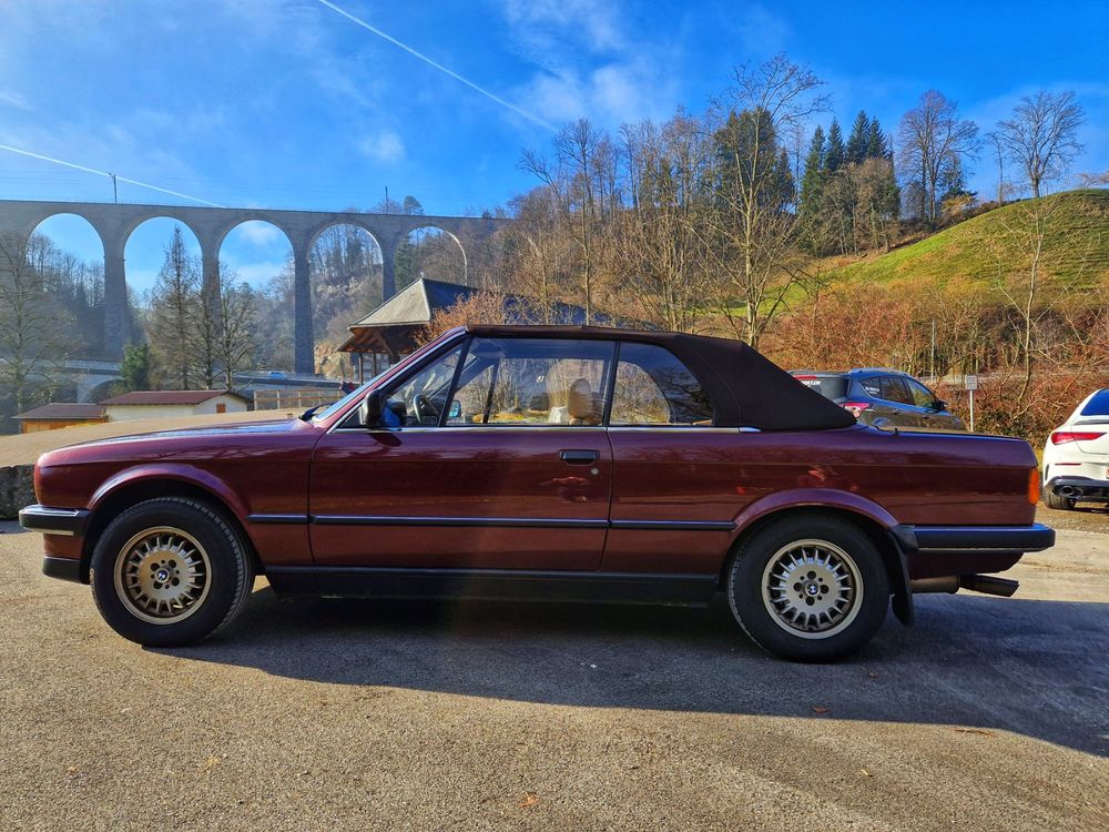 BMW 325i Cabrio mit nur 117800 km!