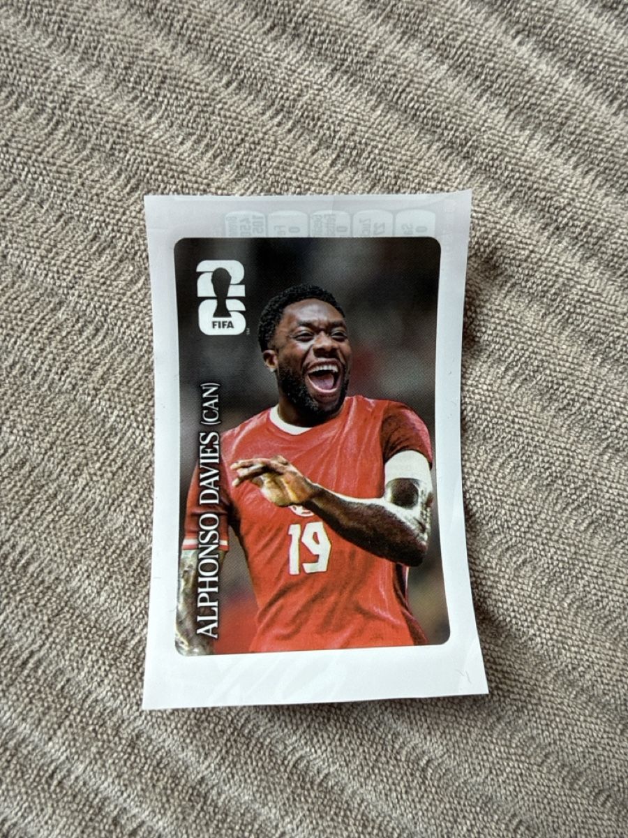 Panini Cartes à collectionner: Panini coca extra sticker Alphonso Davies - CC7 – Neuf (Voir description) à La Neuveville par Ibo2300
