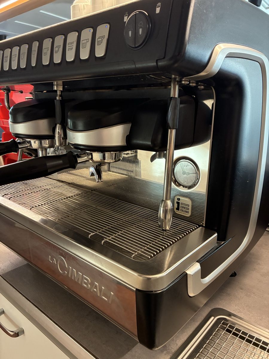 Cimbali Macchine per caffè & Macchine per espresso: Kaffeemaschine La Gimbali – Usato da Kradolf venduto da Neo13 5