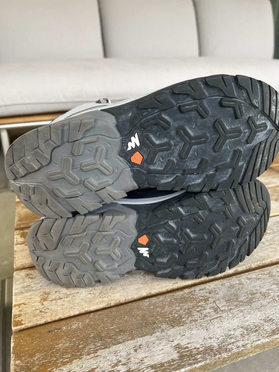 Decathlon Scarpe per ragazze: Quechua Wanderschuhe, Grösse 37, Top Zustand! – Usato da Frasnacht venduto da Babuzi 2
