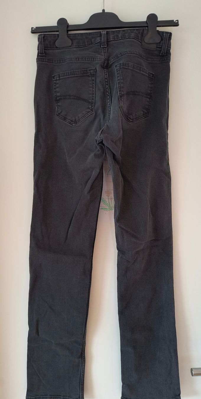 C&A Jeans: Jeans Damen Gr. 34 Straight  C&A – Usato da Oberweningen venduto da Bumblebee2 1