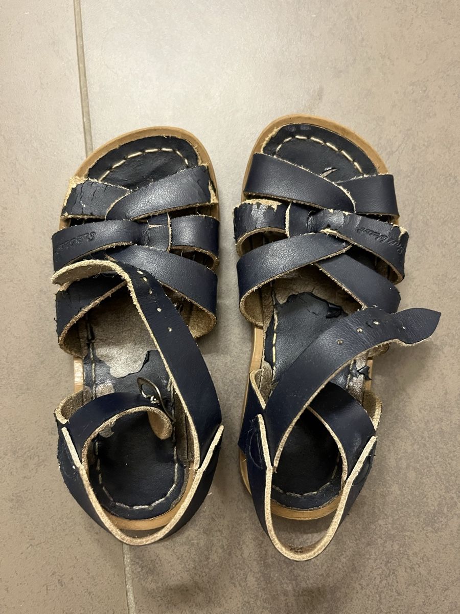 Salt-Water Schuhe für Mädchen: Saltwater Sandalen dunkelblau Gr.10 – Gebraucht aus Zürich von Gabi_78 1