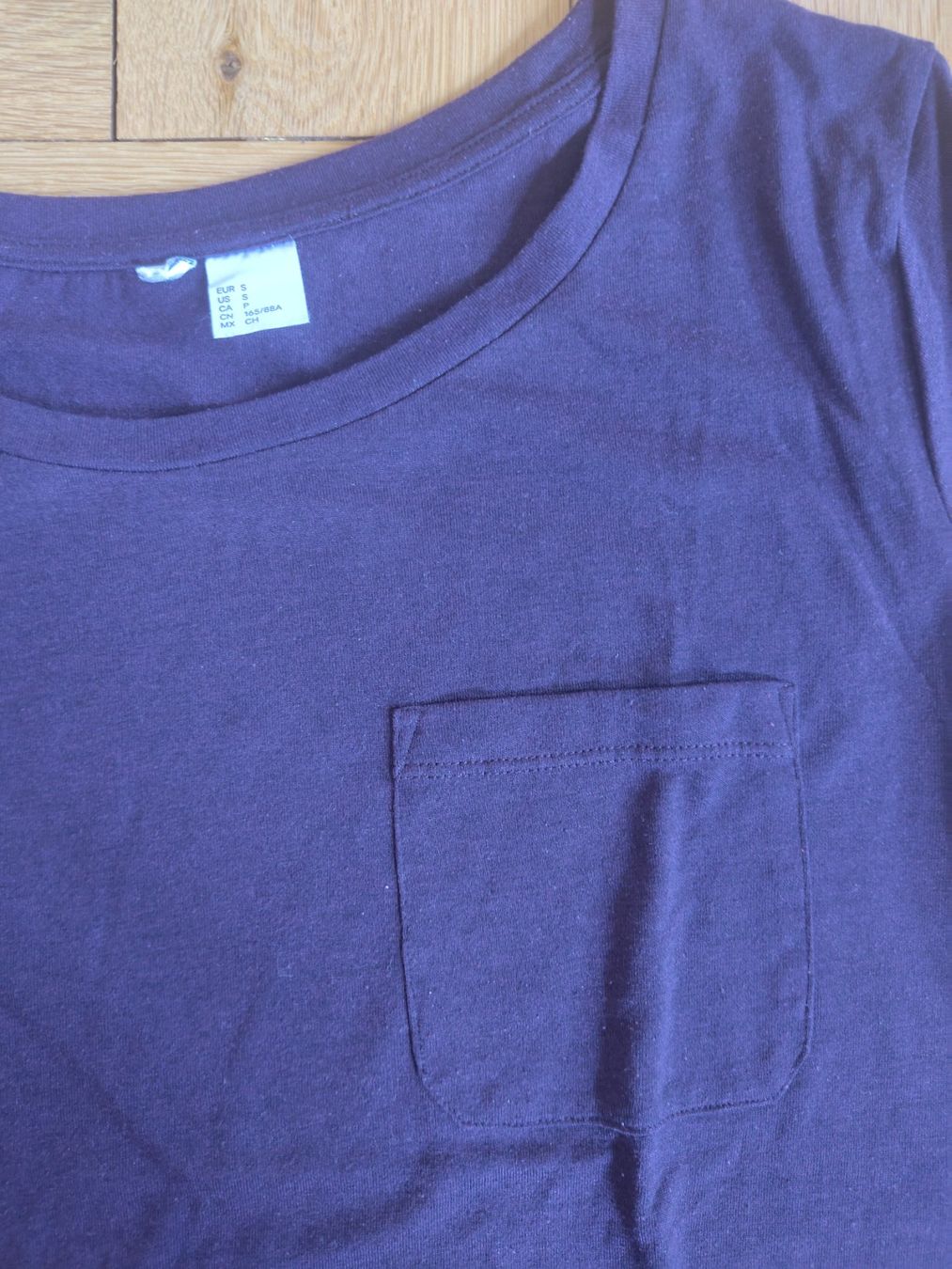 H&M Lotti di vestiti: T-Shirt 4x – Usato da Bern venduto da Linii 5