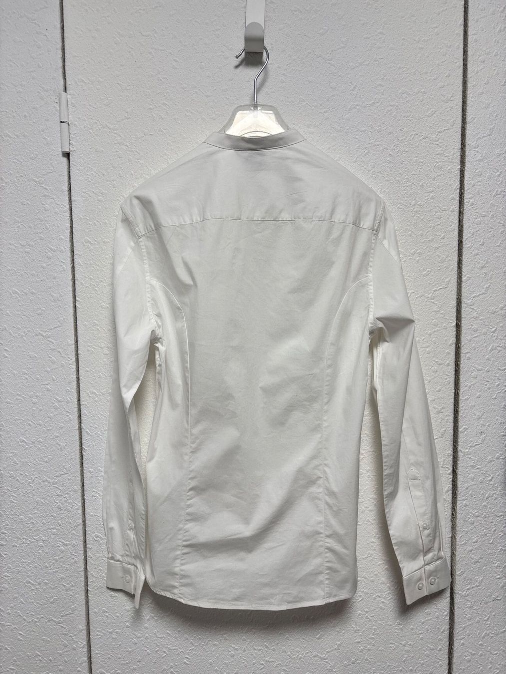 Asos Chemises: 2x Asos Hemd weiss und schwarz – D'occasion à Bottmingen par ana_5hrv 4