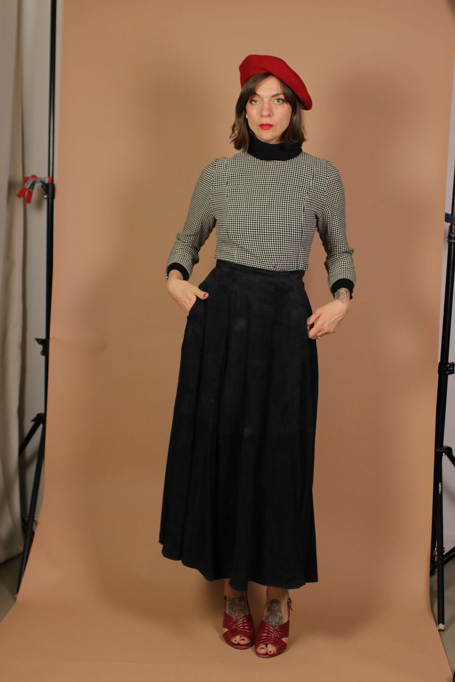 Röcke: 1970s Maxi Suede Leather Skirt - Size S – Gebraucht aus Hombrechtikon von BAZ-Vintage 1