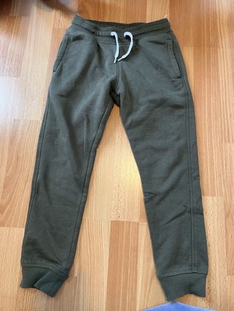 C&A Jogginghose, Khaki, Gr. 122, Top Zustand für den Herbst!
