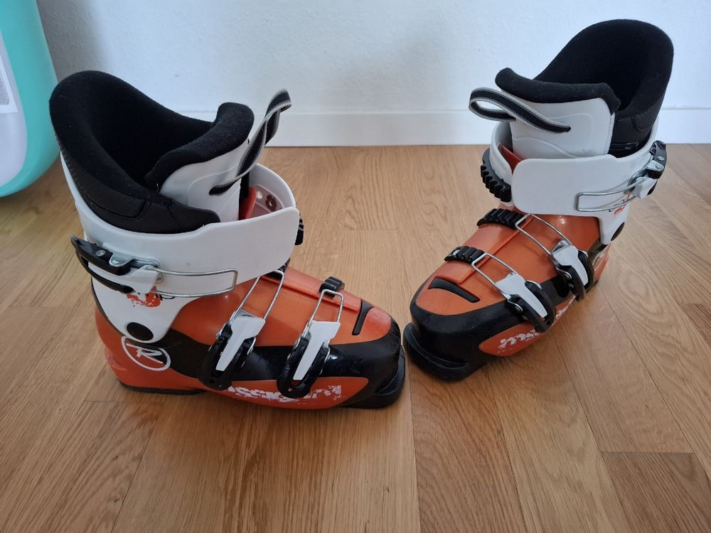 Rossignol Chaussures garçon: Rossignol Comp J Skischuhe, Grösse 22.5, Top Zustand! – D'occasion à Baar par Jhonny18