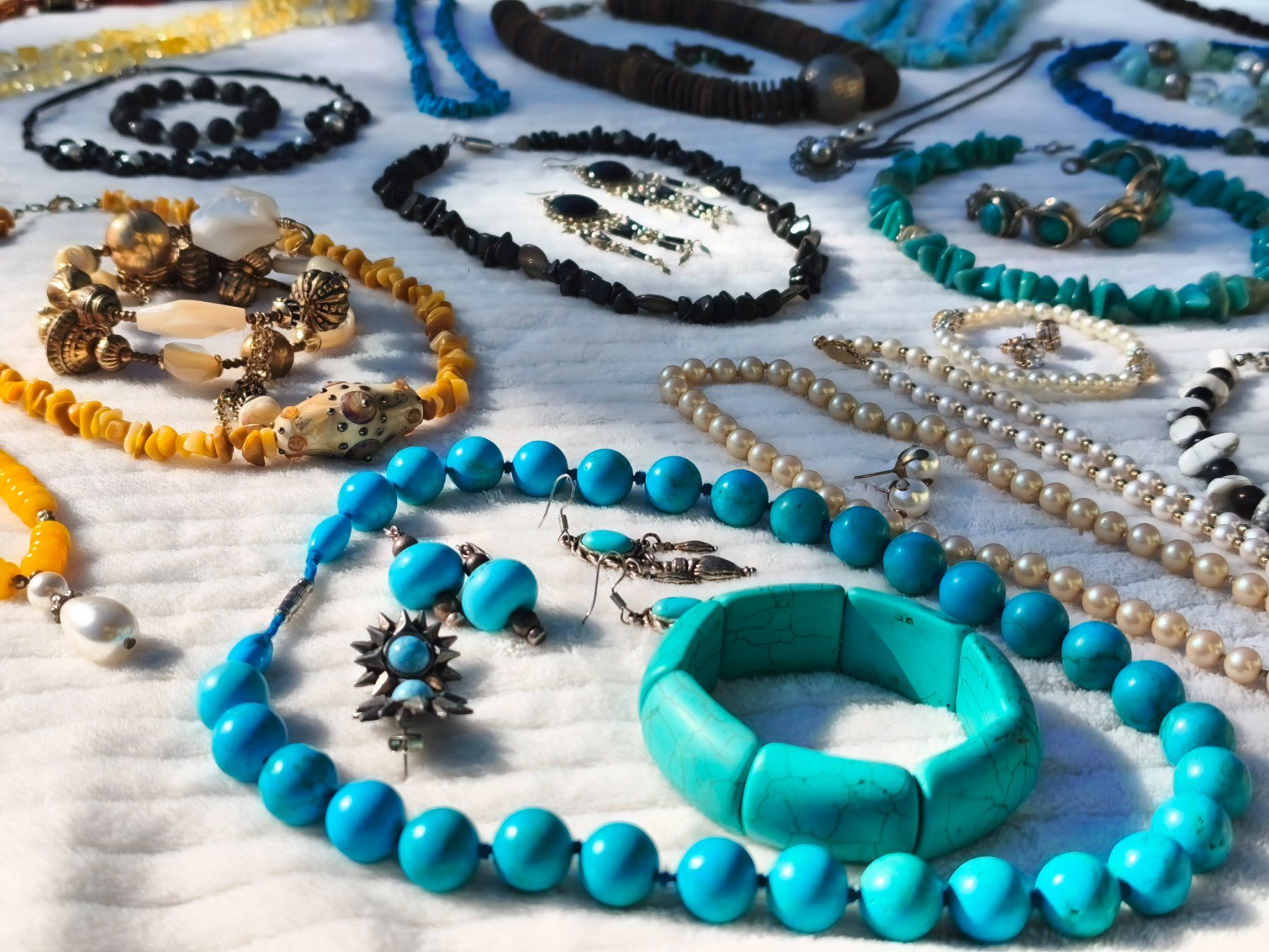 Altri gioielli: Modeschmuck 3kg – Usato da Halten venduto da domae 9