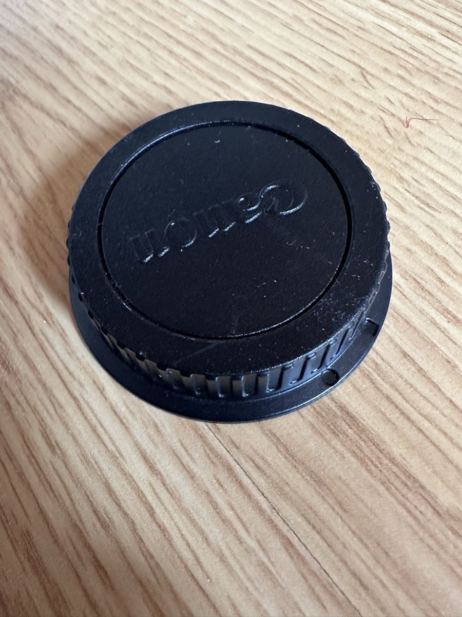 Canon Obiettivi: Canon Objektiv Verschluss unten – Usato da Münsingen venduto da Secondhand89