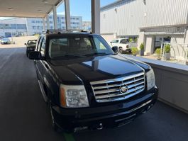 CADILLAC ESCALADE 6,0 V8   8 PLÄTZTER
