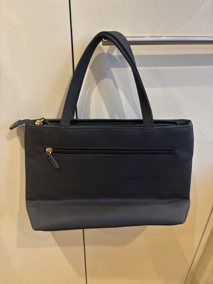 Borse da donna: Schwarze Handtasche NEU/mit Aussen Handyfach – Nuovo (secondo la descrizione) da Appenzell venduto da babet01 1