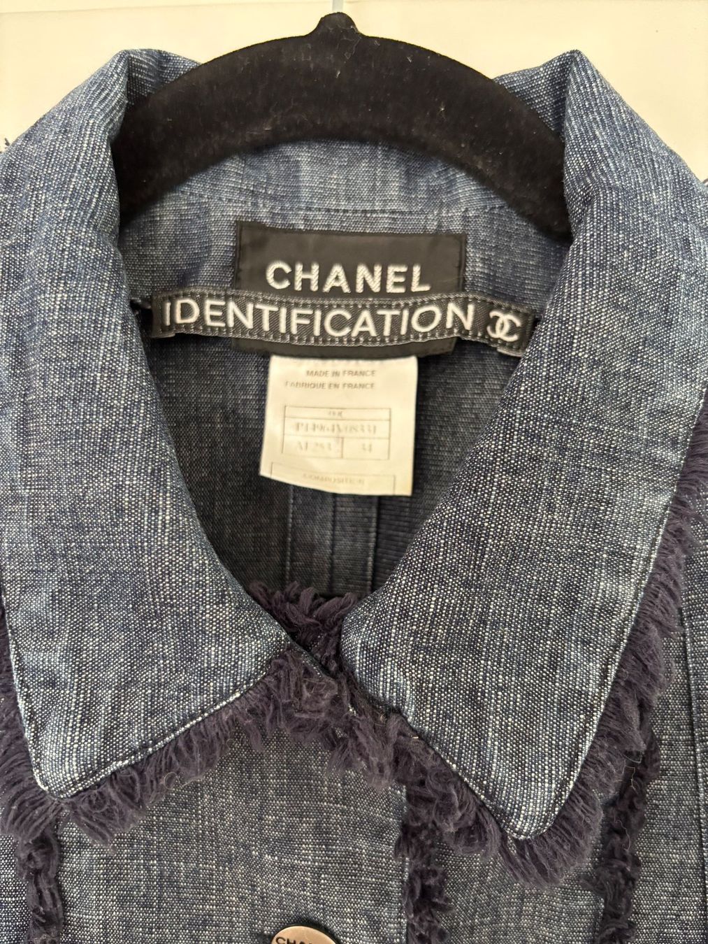 Chanel Top: CHANEL Denim top 34 F – Nuovo (secondo la descrizione) da Herrliberg venduto da mayfi 4